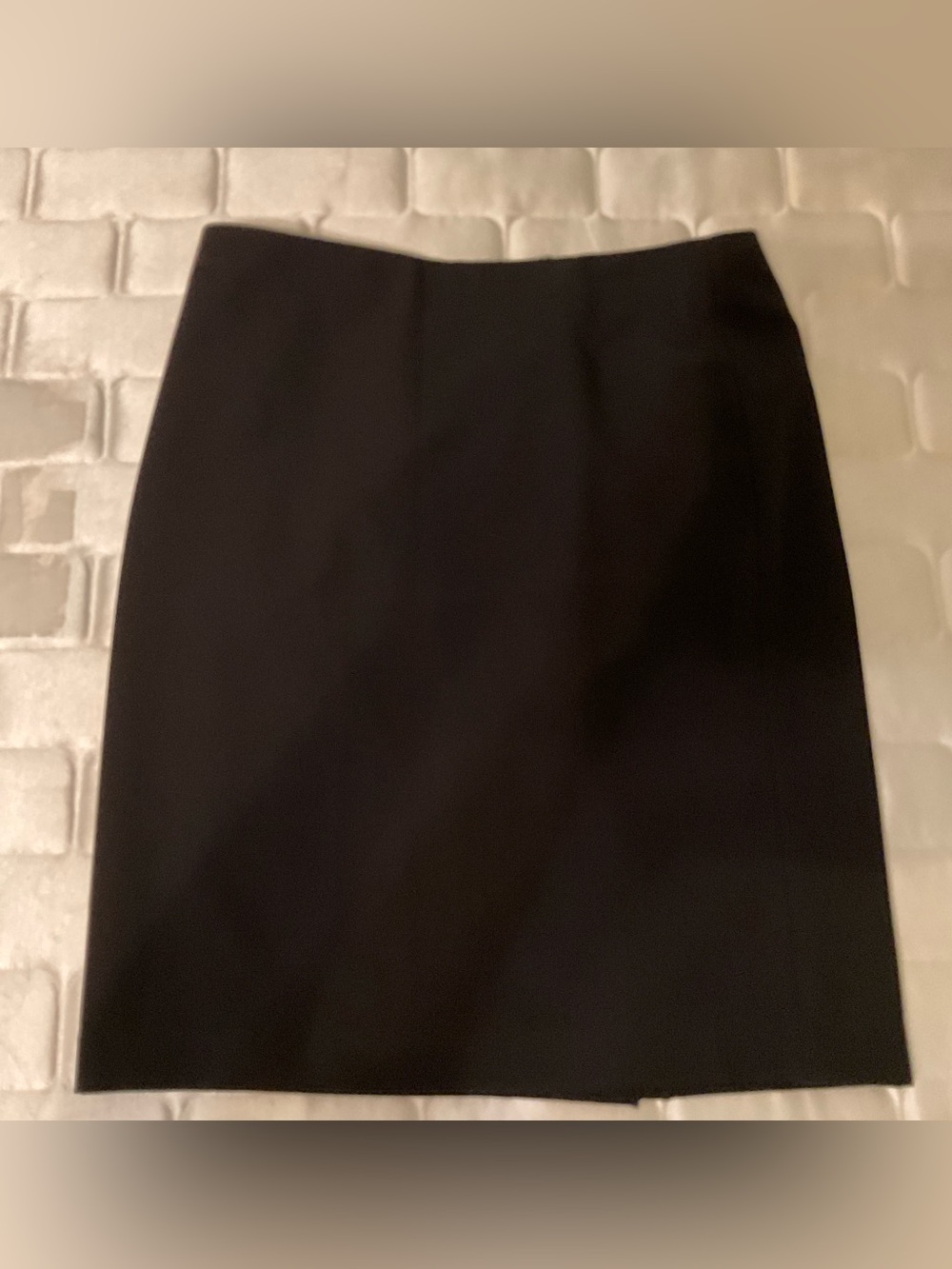 White House Black Market Woman’s  Black Pencil Skirt Size 12 Preowned